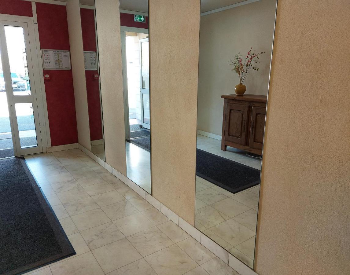 L'Escale : Duplex 4 Pers. Asterix, Aeroport Roissy Cdg, Paris Moussy-le-Neuf Exterior foto